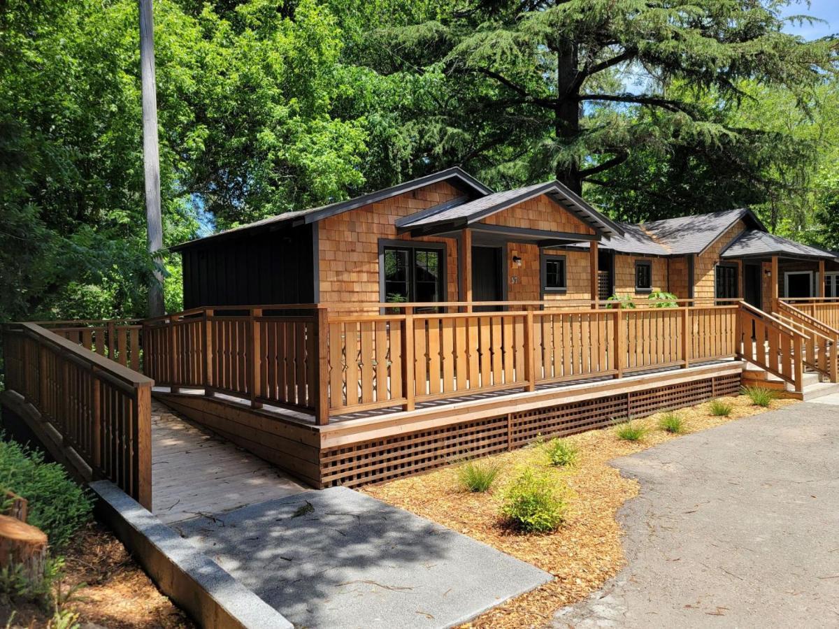 Dawn Ranch Hotel Guerneville Exterior photo