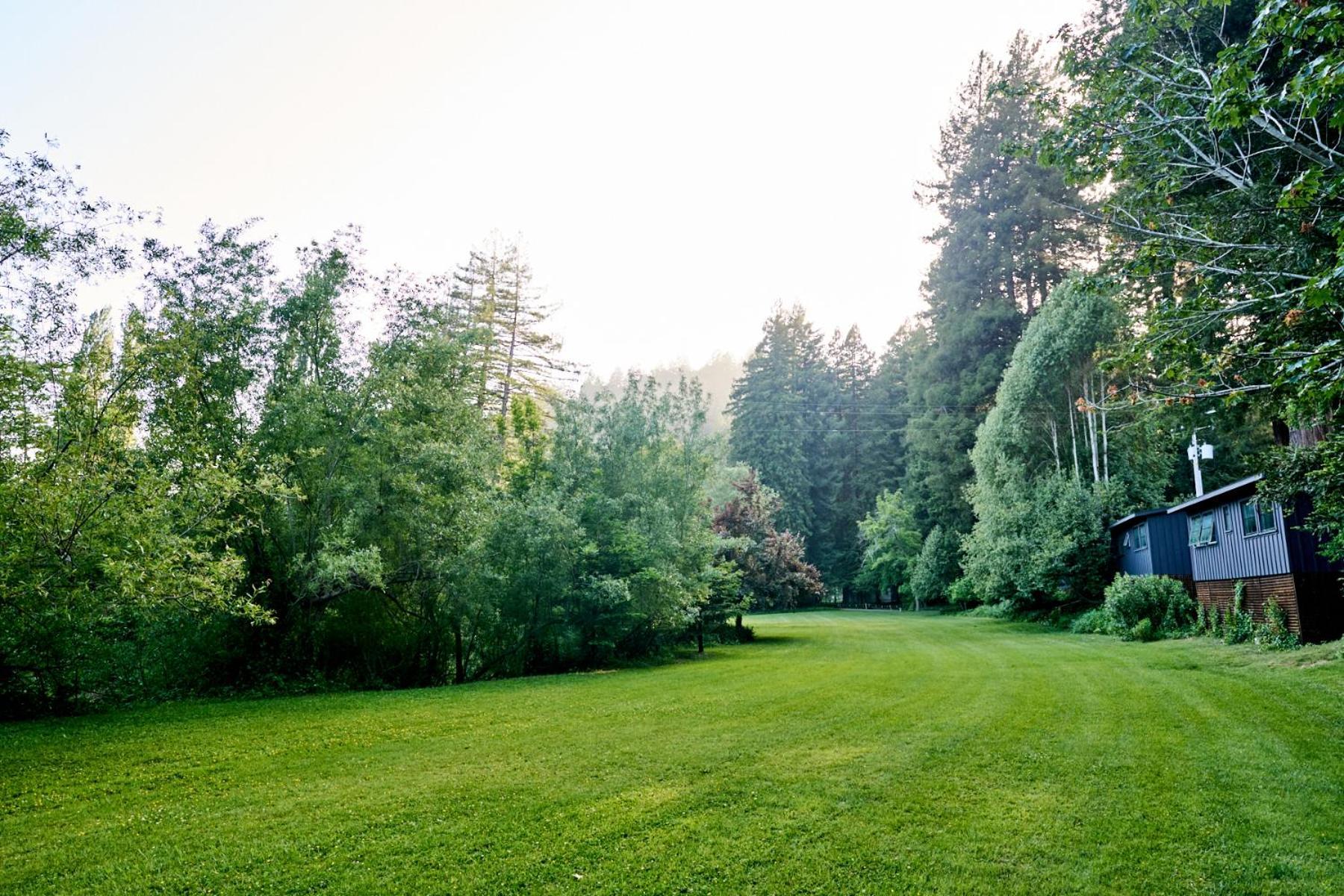 Dawn Ranch Hotel Guerneville Exterior photo